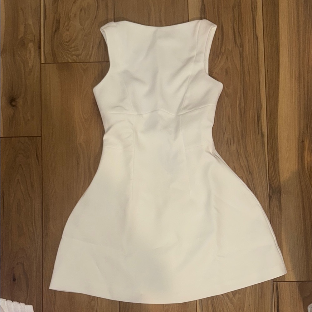Elegant White Sleeveless Dress NWT